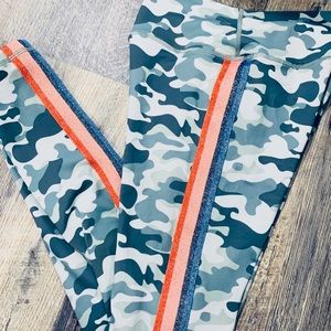 Spiritual Gangster Perfect Camo, size M